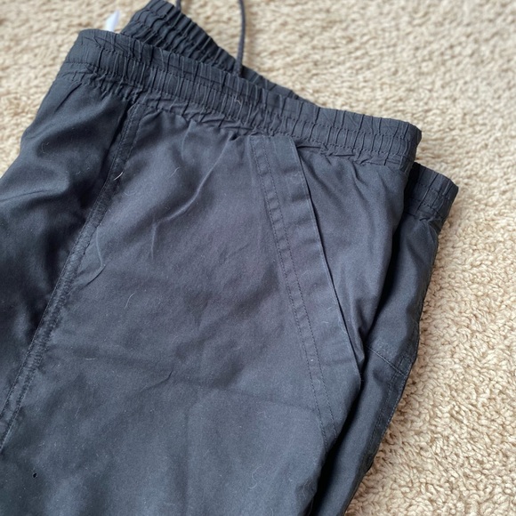 ADIDAS BLACK VINTAGE JOGGERS TRACK PANTS WITH DRAWSTRINGS & POCKETS - Picture 3 of 14